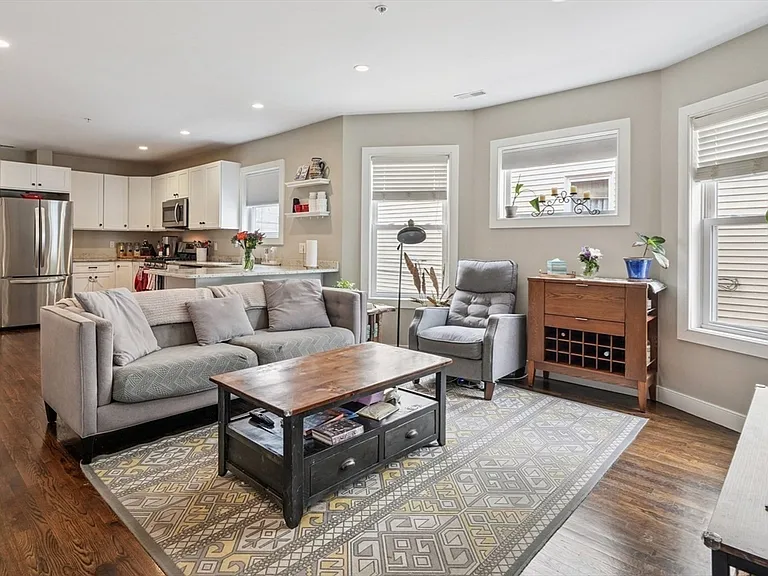40 Stockton St #1 — Photo 3