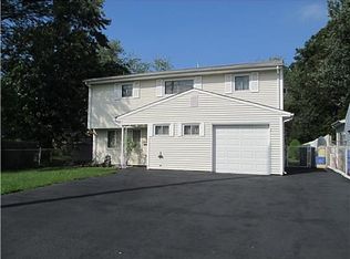 974 Green St, Iselin, NJ 08830