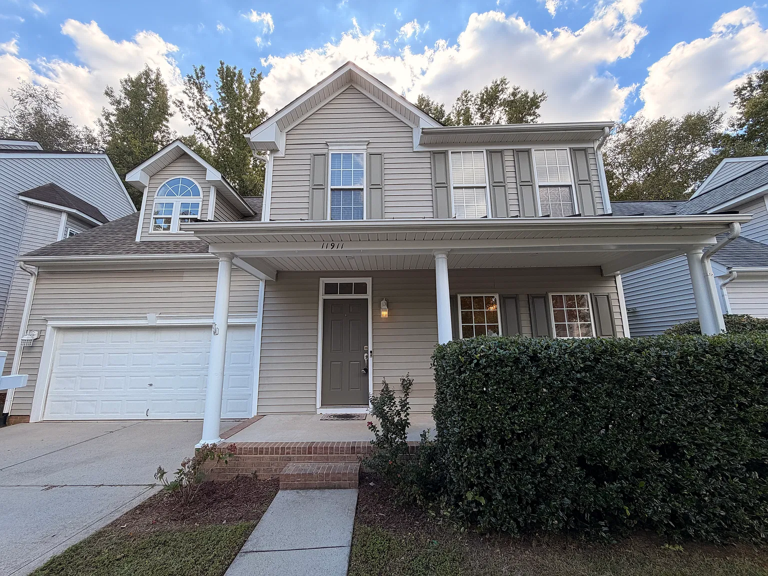 4 bed, 2253 sqft, $2,699 — Photo 1