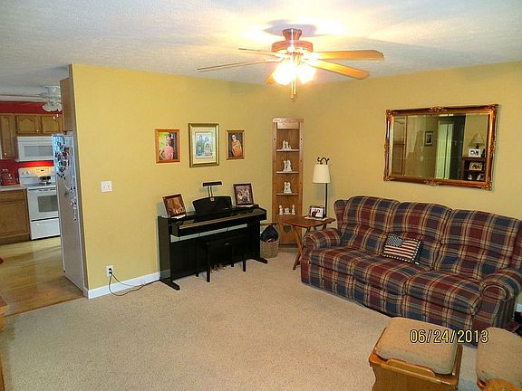 4th image of 1816 Thornhill Dr