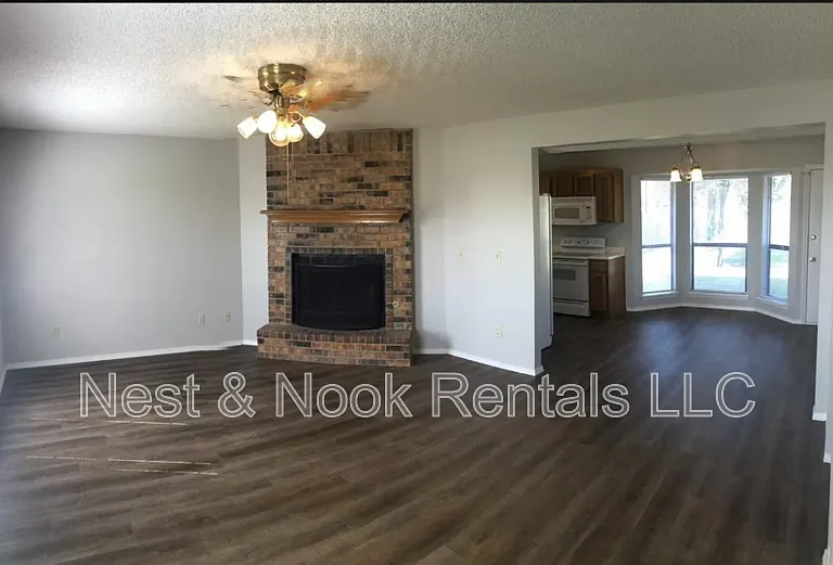 3000 W Houston Pl — Photo 6