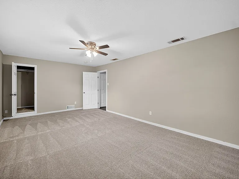 9660 Timberleaf Dr — Photo 17