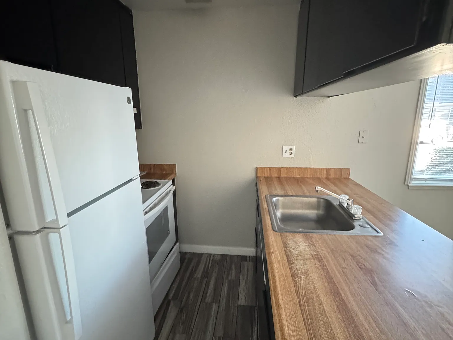 1 bed, $1,050 — Photo 3