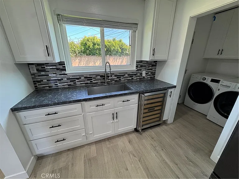 1415 E Gary Pl — Photo 7