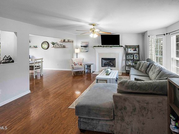 4th image of 8137 Spring Haven Ln