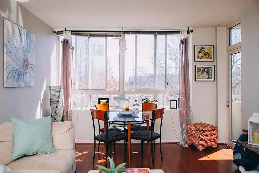 350 G St SW — Photo 2