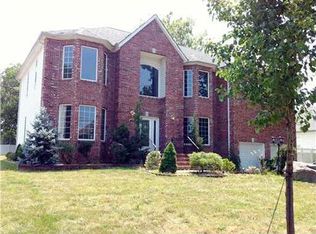 10 Jean Pl, Edison, NJ 08820