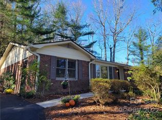 125 Long John Dr, Hendersonville, NC 28791