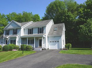 13 Railroad St, Pepperell, MA 01463
