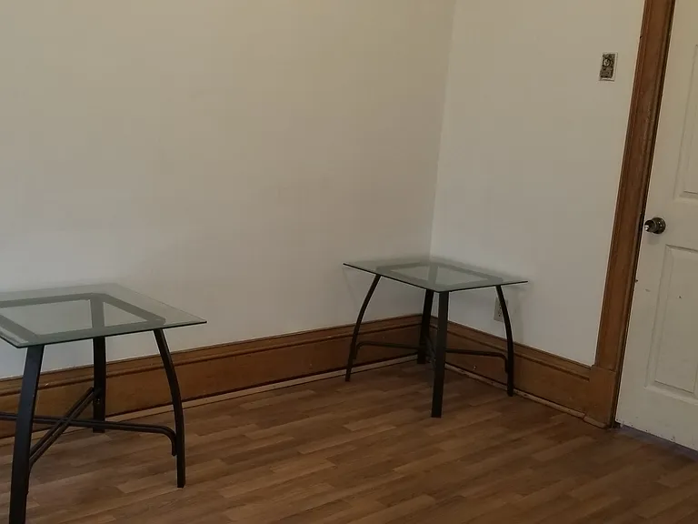 2410 University Ave NE #1 — Photo 6