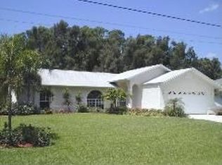18120 Phlox Dr, Fort Myers, FL 33967