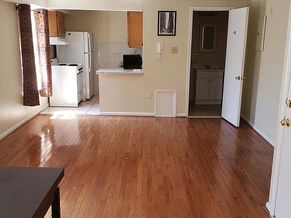 3rd image of 100 N 3rd St APT 4B