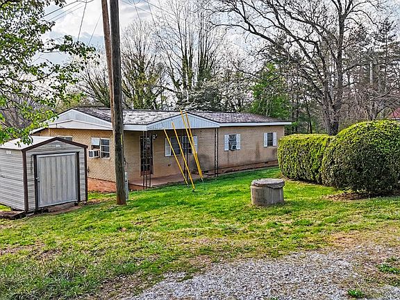 2nd image of 239 Palmer Rd