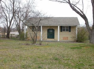 218 Arbor Dr, Maryville, TN 37804