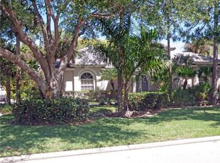 2051 Swainsons Run, Naples, FL 34105