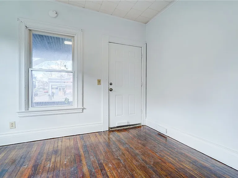 459 Parsells Ave — Photo 5