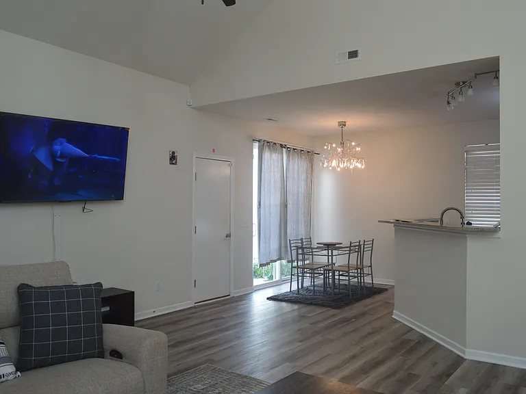 5844 Passage Creek Dr — Photo 4