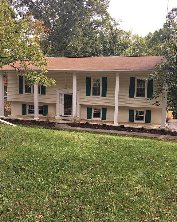 1st image of 3952 Chaparral Dr