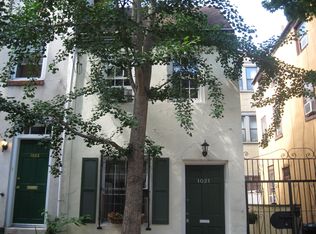 1021 Waverly St, Philadelphia, PA 19147