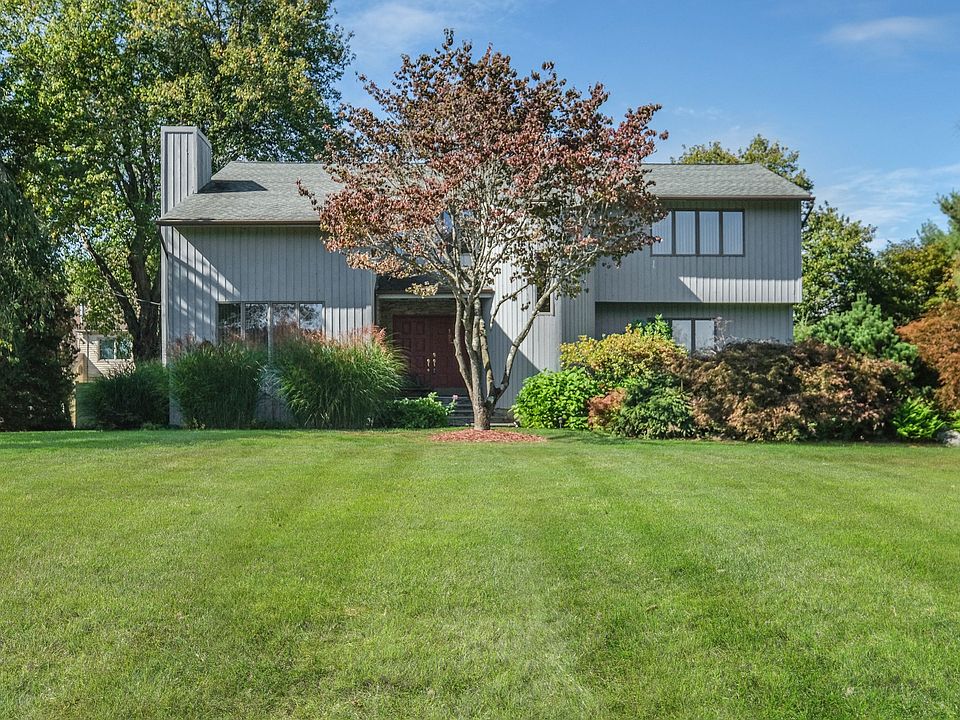 103 Dykeman Rd Carmel Hamlet, NY 10512 ( 002of 42).JPG