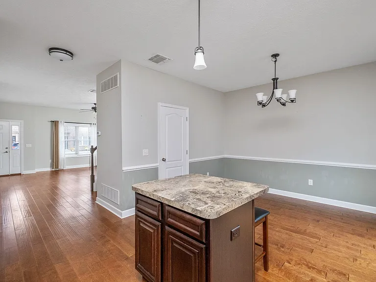 119 Cedar Point Ln — Photo 5