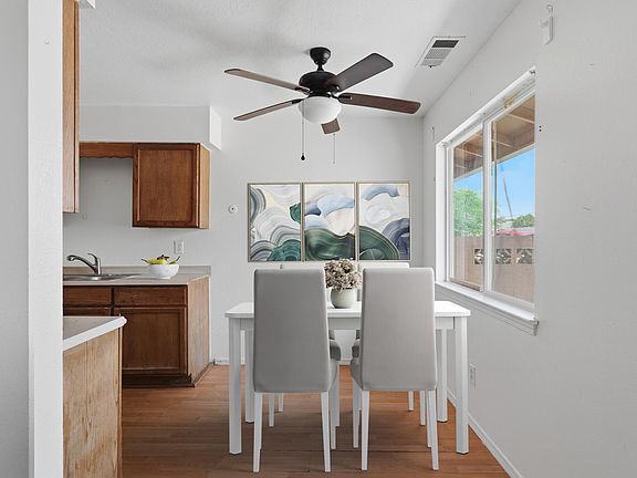 4th image of 304 Vassar Dr SE