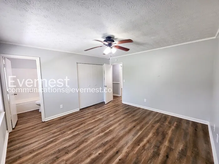 5611 La Fleur Trl — Photo 11
