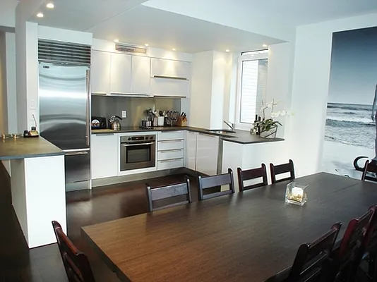 Sold by Stribling | media 9