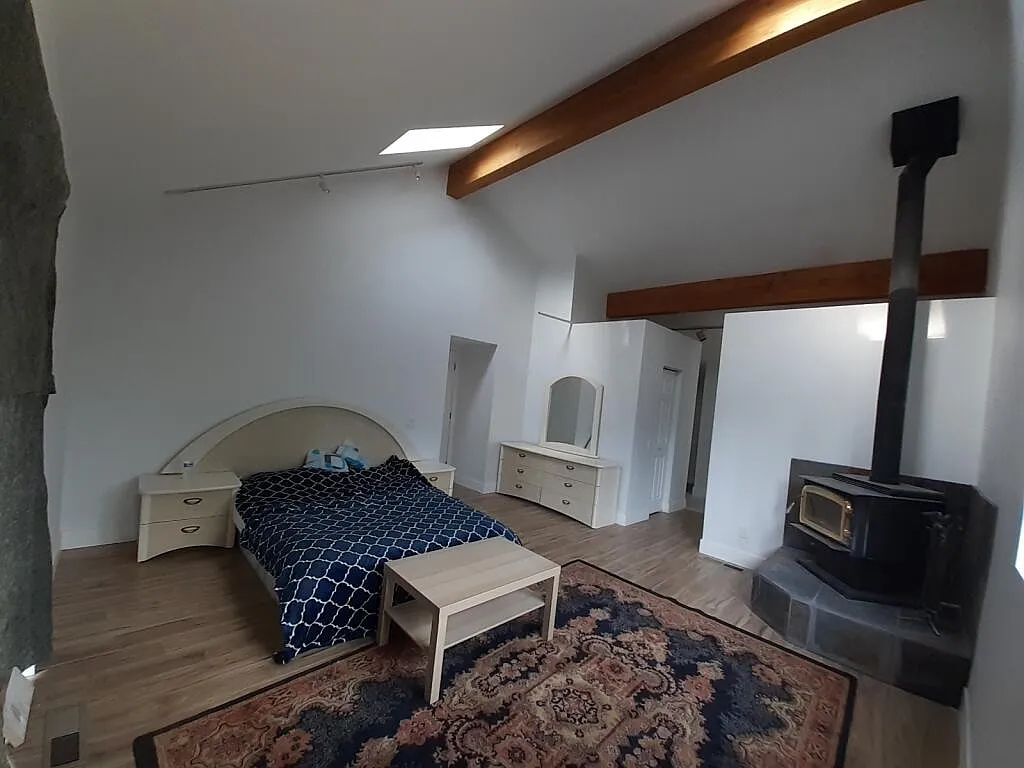 2 bed, 1196 sqft, $6,000 — Photo 1