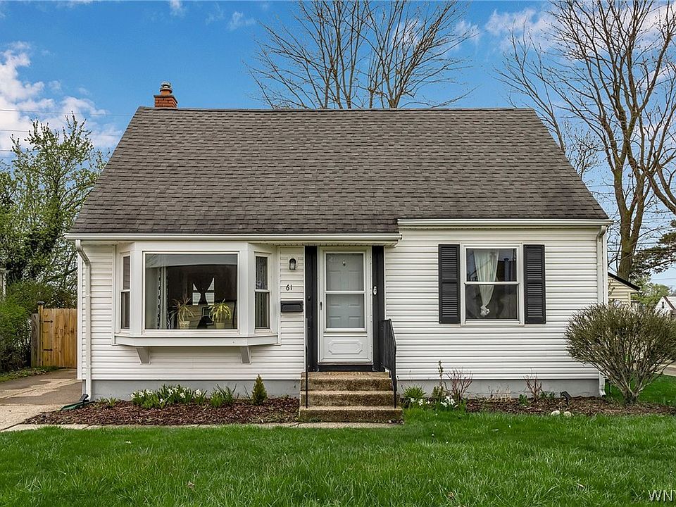 1st image of 61 Elaine Ct