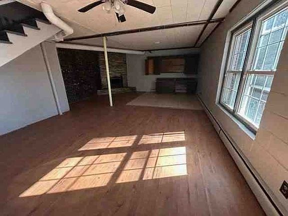 Additional Living Room
