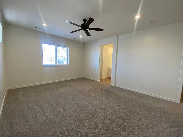 767 W Scarlet Hill Dr — Photo 35