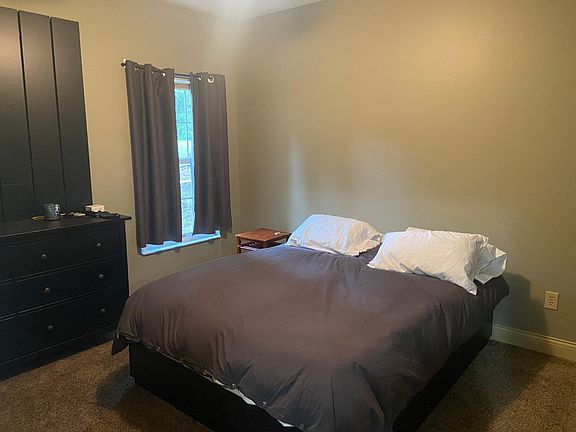 4th image of 101 S Fairfield Dr APT 2