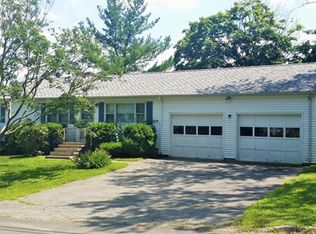 34 Redgate Dr, Methuen, MA 01844
