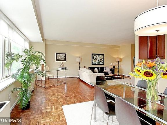 Open, spacious floor plan