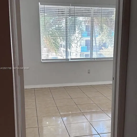 1021 NW 3rd St #205 — Photo 5