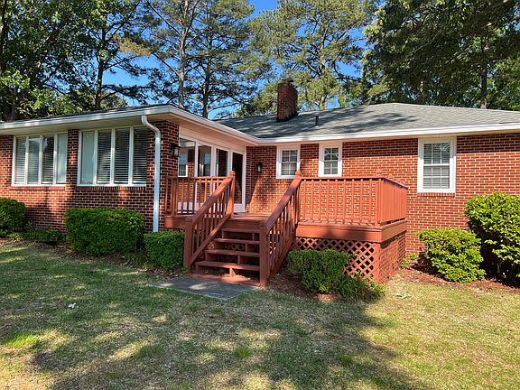 4th image of 5028 Bay Cir