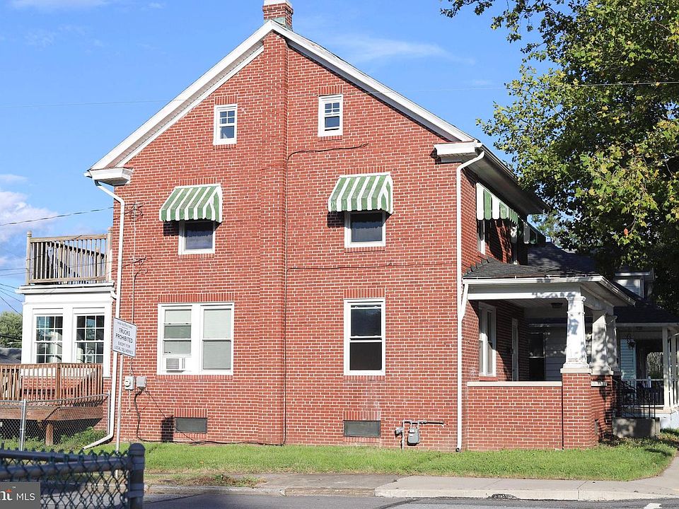 1st image of 502 2nd St