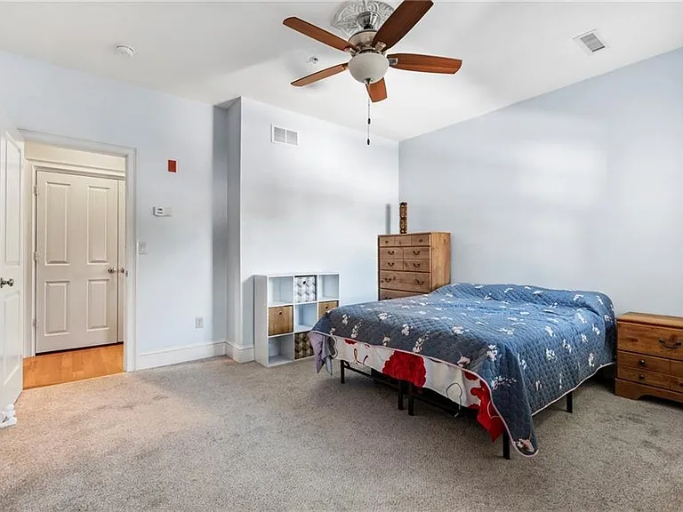 50 Clemence St #50 — Photo 7