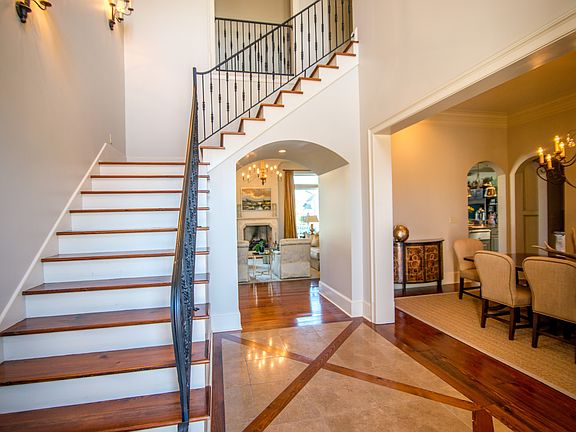 2nd image of 115 English Gardens Pkwy