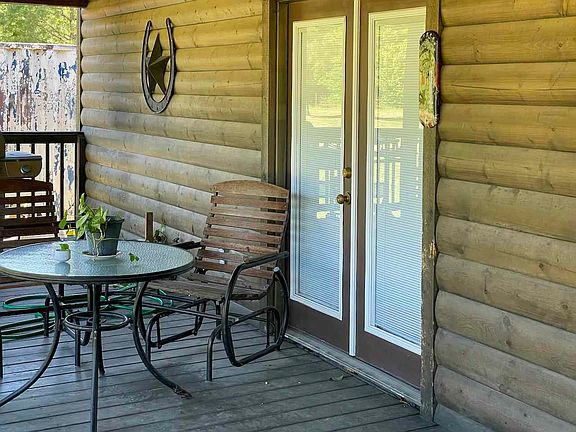 5th image of 22 Belcher Ln