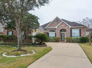 2119 Sand River Ct, Sugar Land, TX 77479