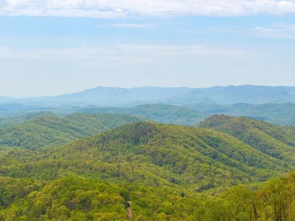 0 Mica Flats Dr, Landrum, SC 29356