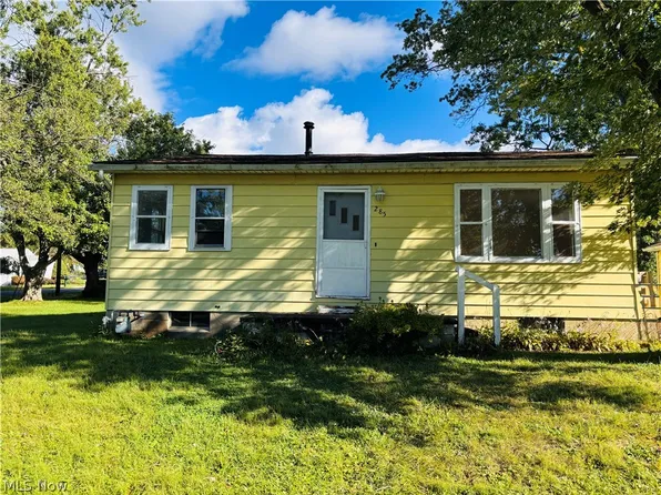 285 W Magnet St, Akron, OH 44319