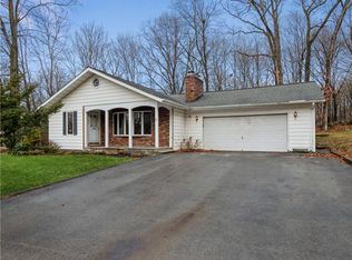 5 Rothkrantz Dr, Hyde Park, NY 12538