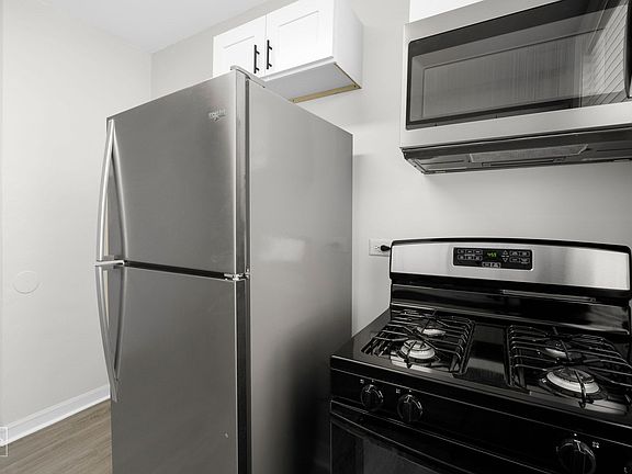 5th image of 7706 S Coles Ave Unit 2845209