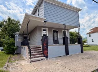 216 Vine St, Old Forge, PA 18518