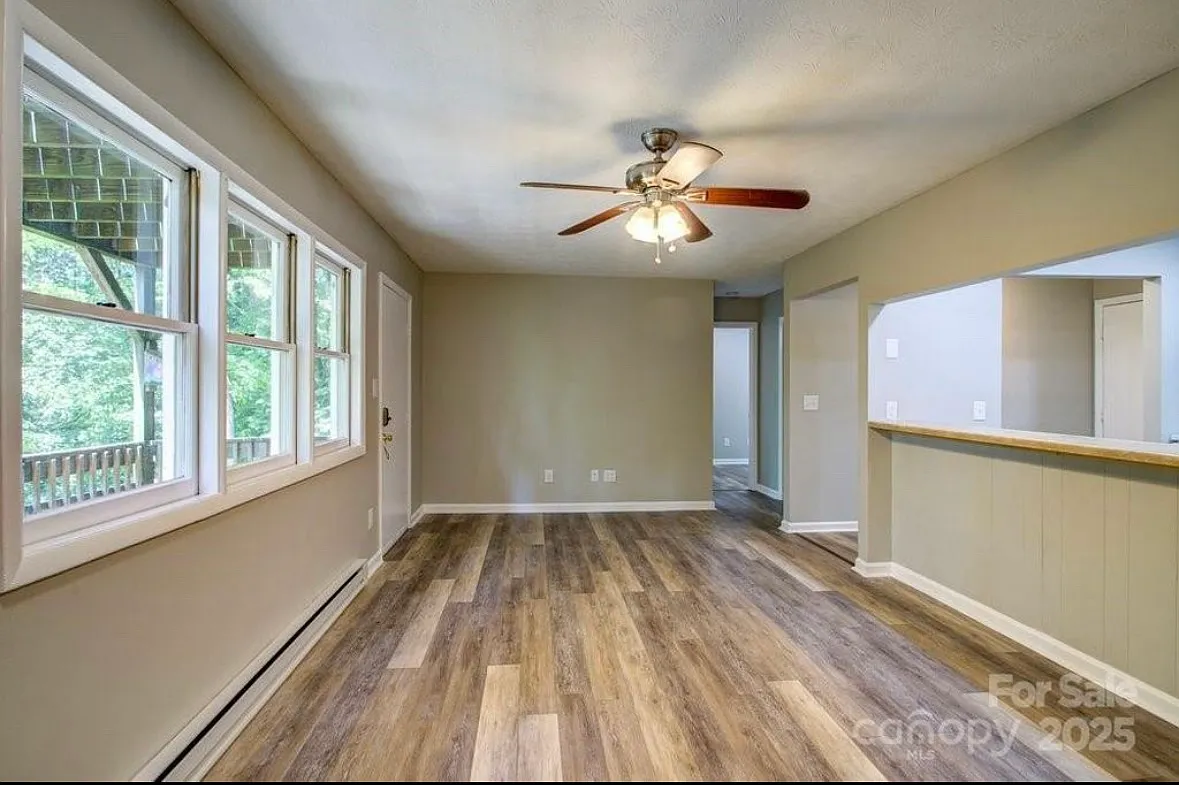 Building Photo - 591 Margo Rd #1