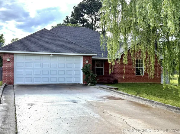 303 Meadowlark Ln, Durant, OK 74701