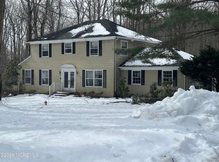 103 Reids Hill Rd, Morganville, NJ 07751